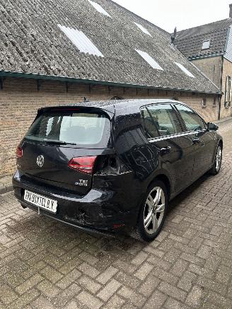 Volkswagen Golf  picture 6