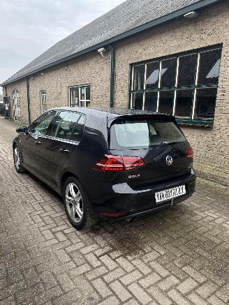 Volkswagen Golf  picture 5