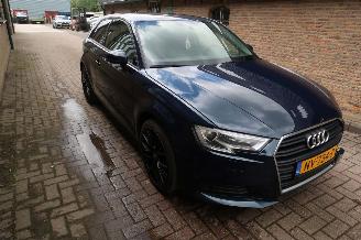 Voiture accidenté Audi A3 Audi A3 1.4 TFSI CoD Pro Line 2017/6