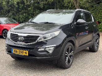 Damaged car Kia Sportage 2.0 plus pack. LEER | PANO | TREKHAAK | 2013/3