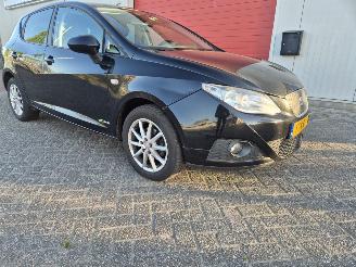 Vrakbiler auto Seat Ibiza 1.2 TDI 2011/7