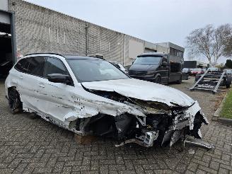 BMW M3 Competition M Carbon Int.+Extr. Head-Up Harman-Kardon Sfeerverl. Memory Surround-View Sport-Uitlaat 390KW/530PK picture 7