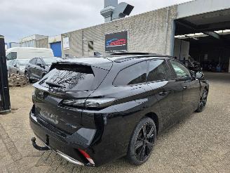 Coche accidentado Peugeot 308 GT 1.6-Hybride Pano Memory Focal-Sound Virtual 360View Keyless Leder Sfeerverl. Standkachel Trekhaak 2023/11