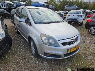 škoda osobní automobily Opel Zafira Zafira (M75), MPV, 2005 / 2015 2.2 16V Direct Ecotec 2007/11