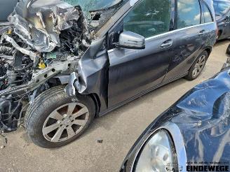 Mercedes B-klasse B (W246), Hatchback, 2011 / 2018 1.6 B-180 BlueEFFICIENCY Turbo 16V picture 26