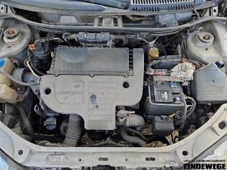 Fiat Punto Punto II (188), Hatchback, 1999 / 2012 1.3 JTD Multijet 16V picture 7