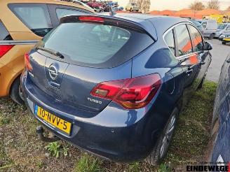 Opel Astra Astra J (PC6/PD6/PE6/PF6), Hatchback 5-drs, 2009 / 2015 1.4 Turbo 16V picture 3