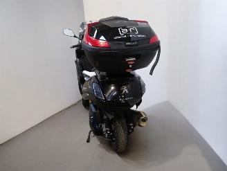 Peugeot  METROPOLIS picture 4