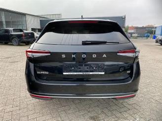 Skoda Superb Combi 1.5 TSI iV L&K *HEAD-UP - PANO-AHK* picture 12