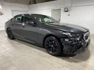 BMW 5-serie e M Sport Pano/AHK/B&W/360/HUD/Navi picture 2