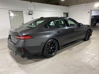 skadebil auto BMW 5-serie e M Sport Pano/AHK/B&W/360/HUD/Navi 2024/1