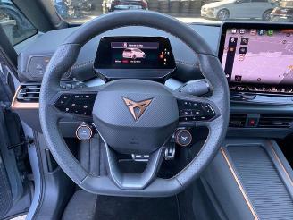 Cupra Born 170kW/82kWh NAVI/360 picture 22