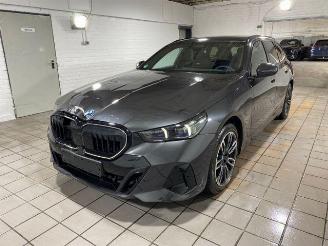 Voiture accidenté BMW 5-serie e Touring M Sport Pro HUD/360/H&K/NAVI 2025/12