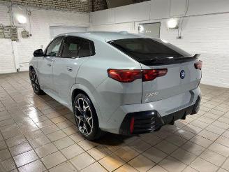 krockskadad bil auto BMW iX2 xDrive30 M Sport KAM/NAVI/H&K 2024/3