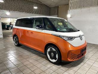 Vaurioauto  passenger cars Volkswagen   2025/1