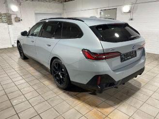 Unfallwagen BMW 5-serie e xDrive Touring M Sport Pro PANO/HUD/360/AHK 2025/10