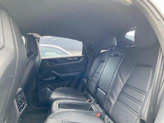 Porsche Cayenne Coupe Turbo E-Hybrid mit GT-Paket picture 15