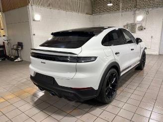 Porsche Cayenne Coupe Turbo E-Hybrid mit GT-Paket picture 9