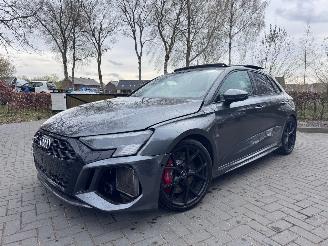 Vaurioauto  passenger cars Audi Rs3 Audi RS3 Sportback 2.5 TFSI Quattro PANO Carbon LEDER VOL 2024/4