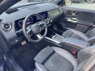 Mercedes GLA Mercedes-Benz GLA 250e AMG PANO Trekhaak Camera Ambiance HUD VOL!! picture 31