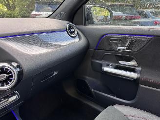 Mercedes GLA Mercedes-Benz GLA 250e AMG PANO Trekhaak Camera Ambiance HUD VOL!! picture 19