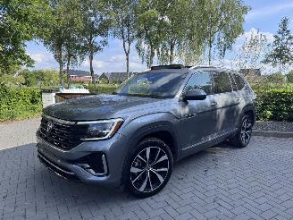Voiture accidenté Volkswagen  Atlas 2.0 TSI 4-Motion Panoramadak Trekhaak HUD Leer 7 zits !! 2024/10