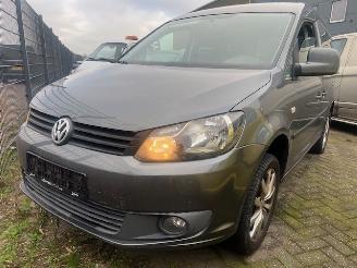 skadebil auto Volkswagen Caddy Combi  2011/7