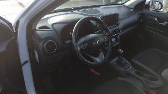 Hyundai Kona 1.0T GDI Comfort Lichte voorschade Prachtige auto! picture 9