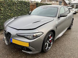 Alfa Romeo Giulia 2.9 V6 NRING 650 PK -CARBON -AKROPOVIC-TUNING - keramische remmen picture 1