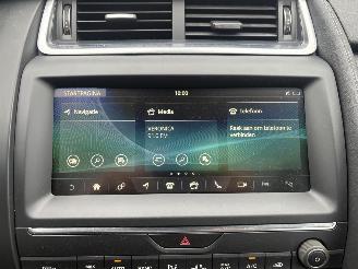 Jaguar E-Pace R-SPORT P250 PK AWD PANORAMA VOLL picture 27