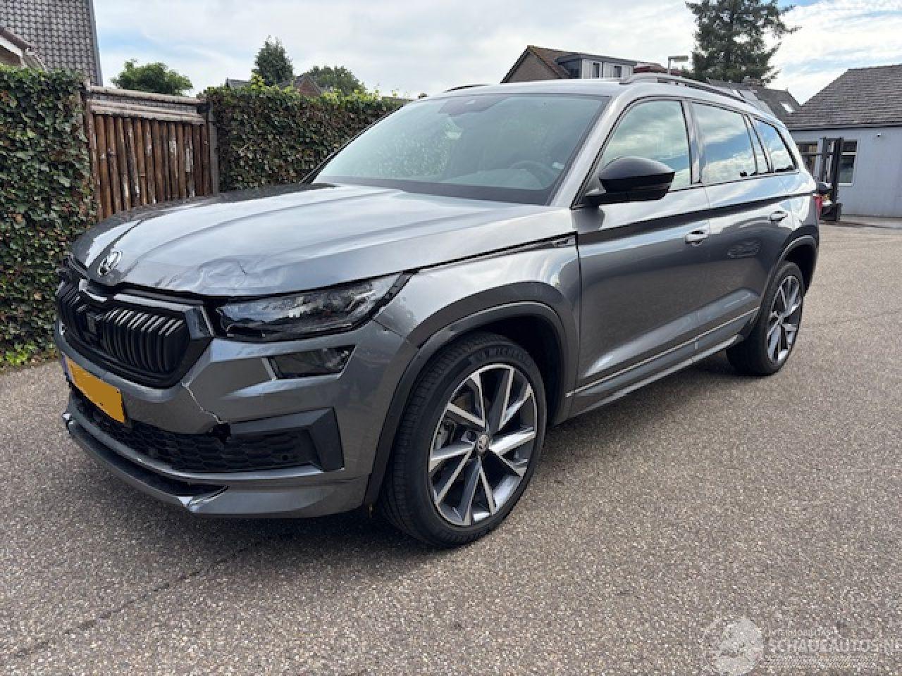 Skoda Kodiaq 1.5 TSI Sportline EXE PANORAMA LEER VOLL