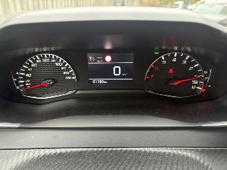 Peugeot 2008 1.2T SPORT 102 pk  61100 KM NAP !! picture 17