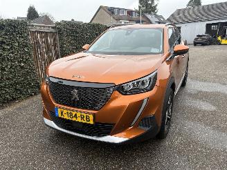 Peugeot 2008 1.2T SPORT 102 pk  61100 KM NAP !! picture 3