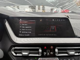 BMW 1-serie 118 M-SPORT 140 PK  AUTOMAAT PANORAMA NAP !!! picture 19