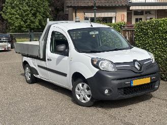 skadebil auto Renault Kangoo E.Z AUTOMAAT PICK-UP MET EIGEN ACCU 2020/6