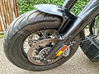 BMW  R 18 CLASSIC FIRST EDITION picture 3