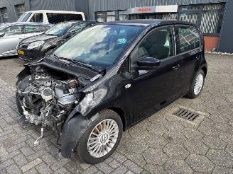 Coche accidentado Volkswagen Up!  2014/3