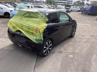 Peugeot 108 108, Hatchback, 2014 1.2 VTi 12V picture 5