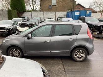 Renault Scenic Scenic III (JZ), MPV, 2009 / 2016 2.0 16V CVT picture 10