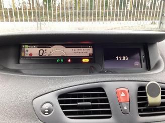 Renault Scenic Scenic III (JZ), MPV, 2009 / 2016 2.0 16V CVT picture 17