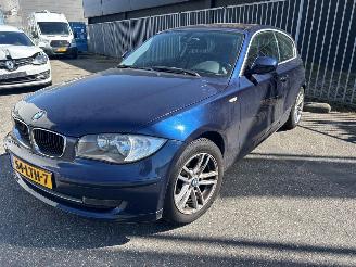 BMW 1-serie 116i 2.0 16V Hatchback 2Dr Benzine 1.995cc 90kW (122pk) RWD 2008-11/2011-12 (UK31; UK32) N43B20A picture 2