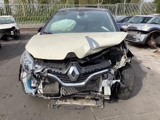 Uttjänta bilar auto Renault Captur Captur I (2R), SUV, 2013 1.2 TCE 16V EDC 2015/1