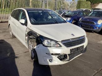 Vrakbiler auto Peugeot 308 308 SW (L4/L9/LC/LJ/LR), Combi 5-drs, 2014 / 2021 1.6 BlueHDi 120 2015/12
