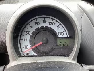 Toyota Aygo Aygo (B10), Hatchback, 2005 / 2014 1.0 12V VVT-i picture 25