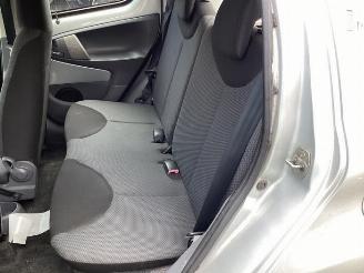 Toyota Aygo Aygo (B10), Hatchback, 2005 / 2014 1.0 12V VVT-i picture 12