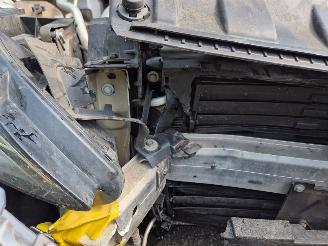 Peugeot 308 1.2 12V e-THP PureTech 130 picture 9