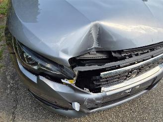 Peugeot 308 1.2 12V e-THP PureTech 130 picture 4