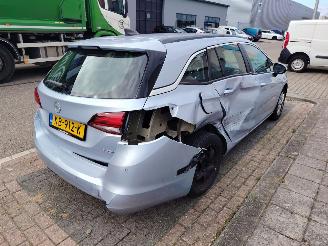 Opel Astra SPORTS TOURER+ picture 5