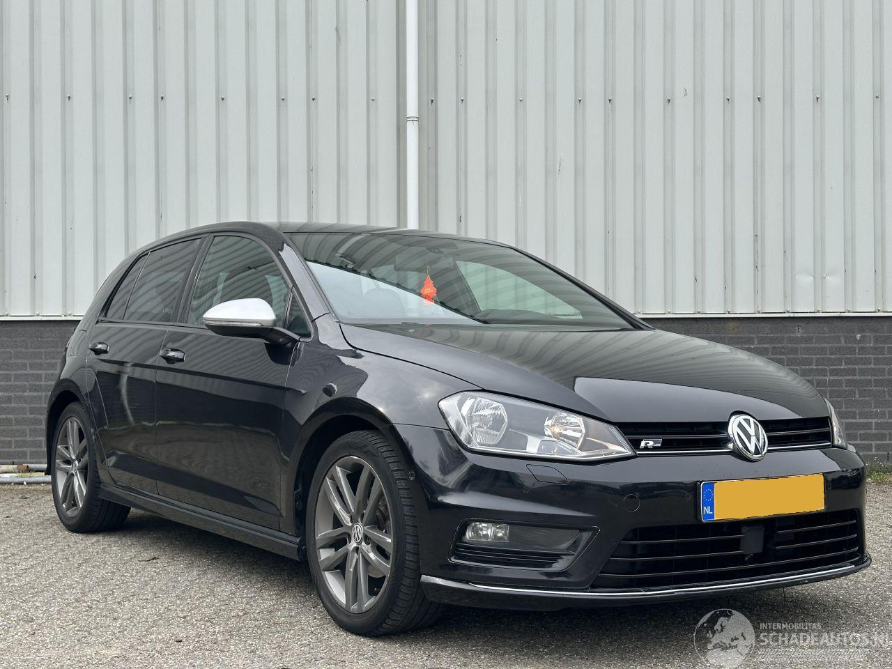 Volkswagen Golf 1.4TSI ACT R-Line
