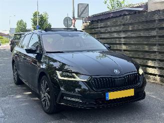Vaurioauto  passenger cars Skoda Octavia 2.0TDI DSG/PANO/FULL OPTION 2020/9